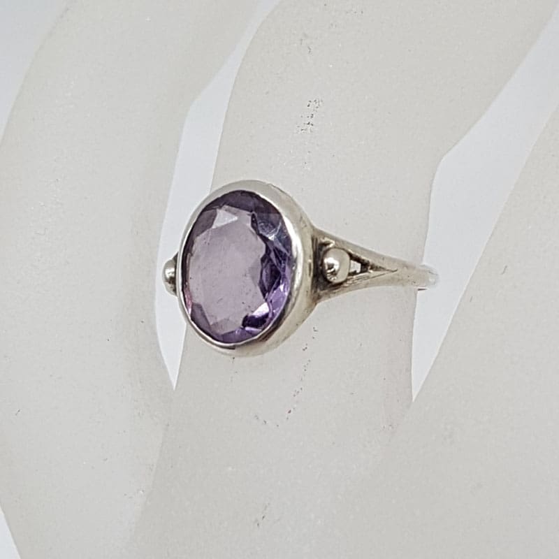 Sterling Silver Oval Amethyst Bezel Set Ring - Vintage