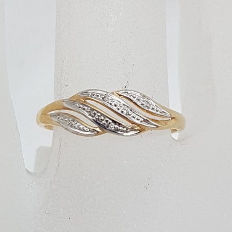 9ct Yellow Gold Weaved Design Diamond Ring