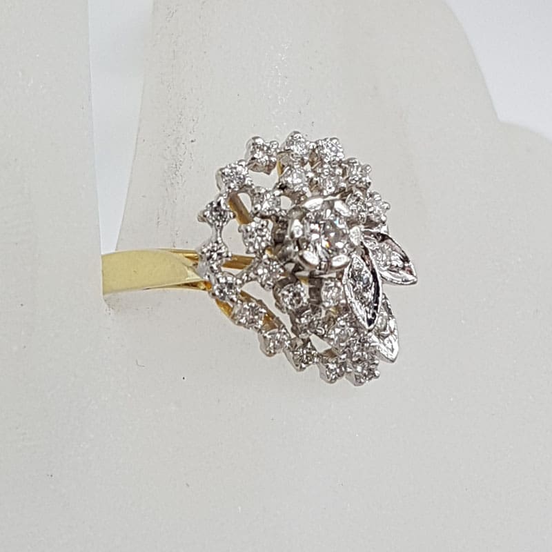 18ct Yellow Gold and White Gold Large Ornate Diamond Cluster Ring 18ct Yellow Gold and White Gold Large Ornate Diamond Cluster Ring