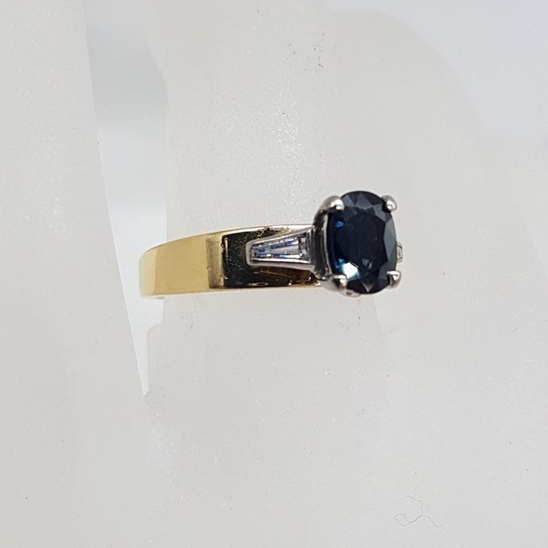 18ct Yellow Gold Natural Sapphire Oval with Two Diamonds Trilogy High Set Engagement Ring / Dress Ring - Vintage / Antique