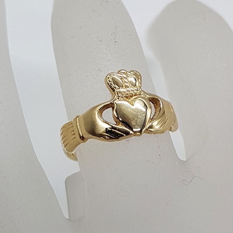 9ct Yellow Gold Claddagh Ring - Antique / Vintage
