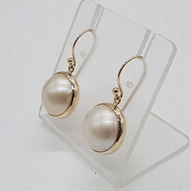 9ct Yellow Gold White Mabe Pearl Round Bezel Set Drop Earrings