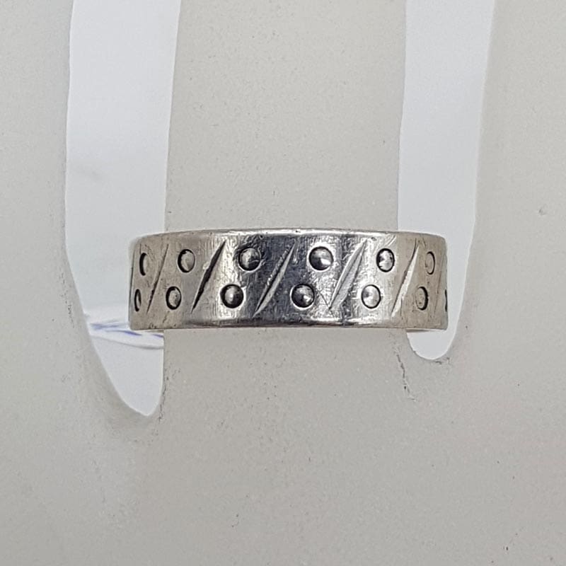 Sterling Silver Vintage Patterned Wedding Band Ring