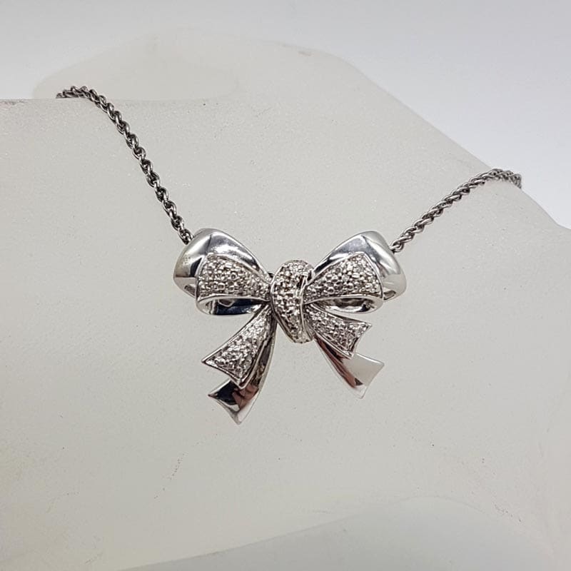 Sterling Silver Cubic Zirconia Bow Necklace Chain