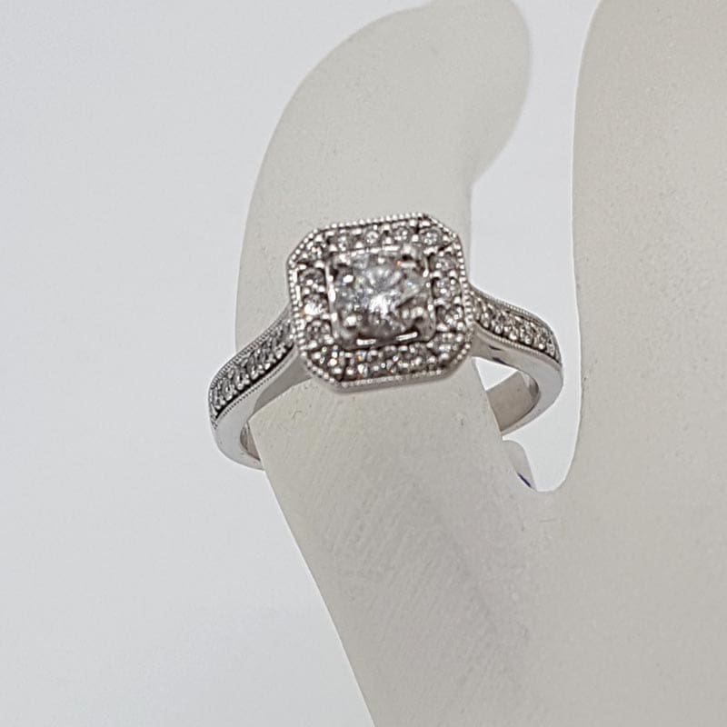 18ct White Gold Square Diamond Halo Set Cluster Ring - Engagement Ring / Wedding Ring 18ct White Gold Square Diamond Halo Set Cluster Ring - Engagement Ring / Wedding Ring