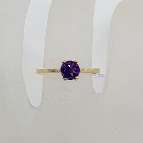 9ct Yellow Gold Round Claw Set Amethyst Solitaire Ring