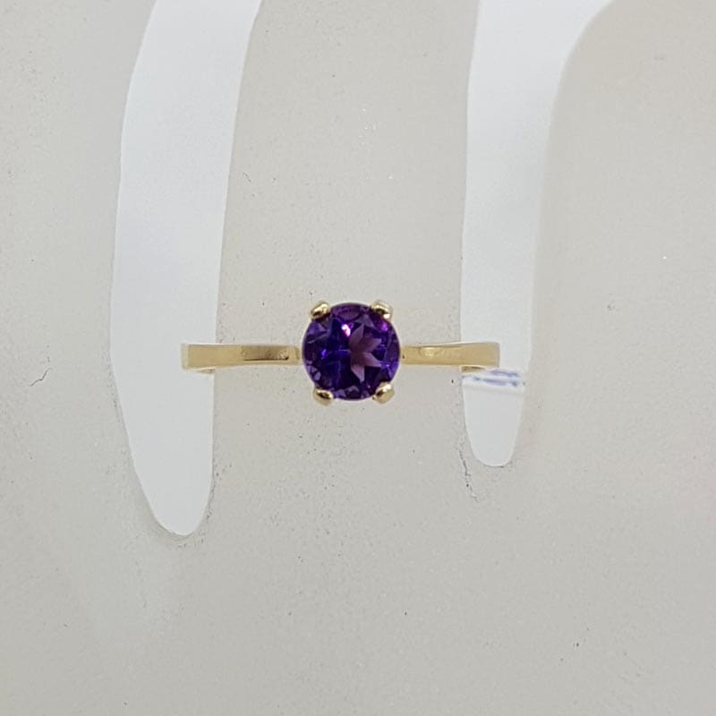 9ct Yellow Gold Round Claw Set Amethyst Solitaire Ring