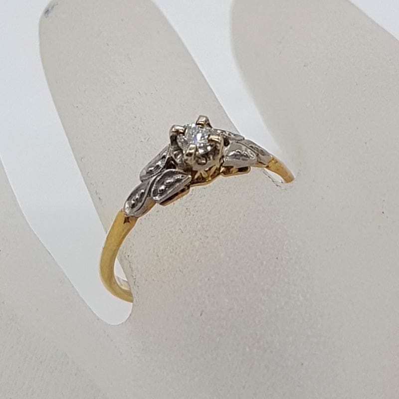 18ct Yellow G18ct Yellow Gold & Platinum Ornate Diamond Solitaire Engagement Ring / Dress Ring - Antique / Vintageold & Platinum Natural Sapphire Surrounded by Diamonds High Set Round Cluster Ring - Antique / Vintage