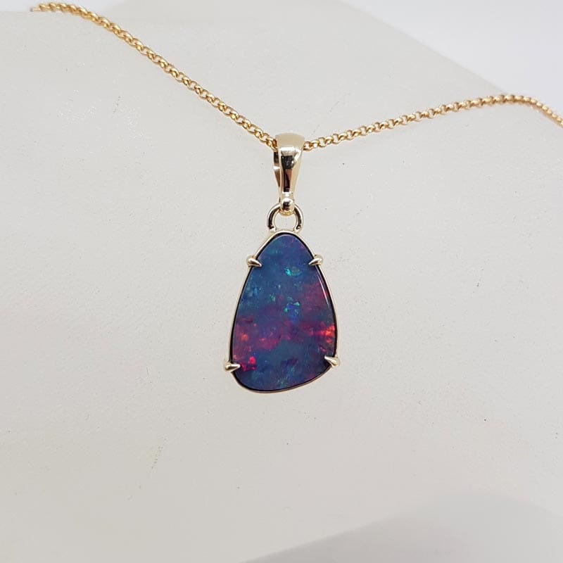 9ct Yellow Gold Cooper Pedy Blue Opal Doublet Triangular Pendant on Gold Chain