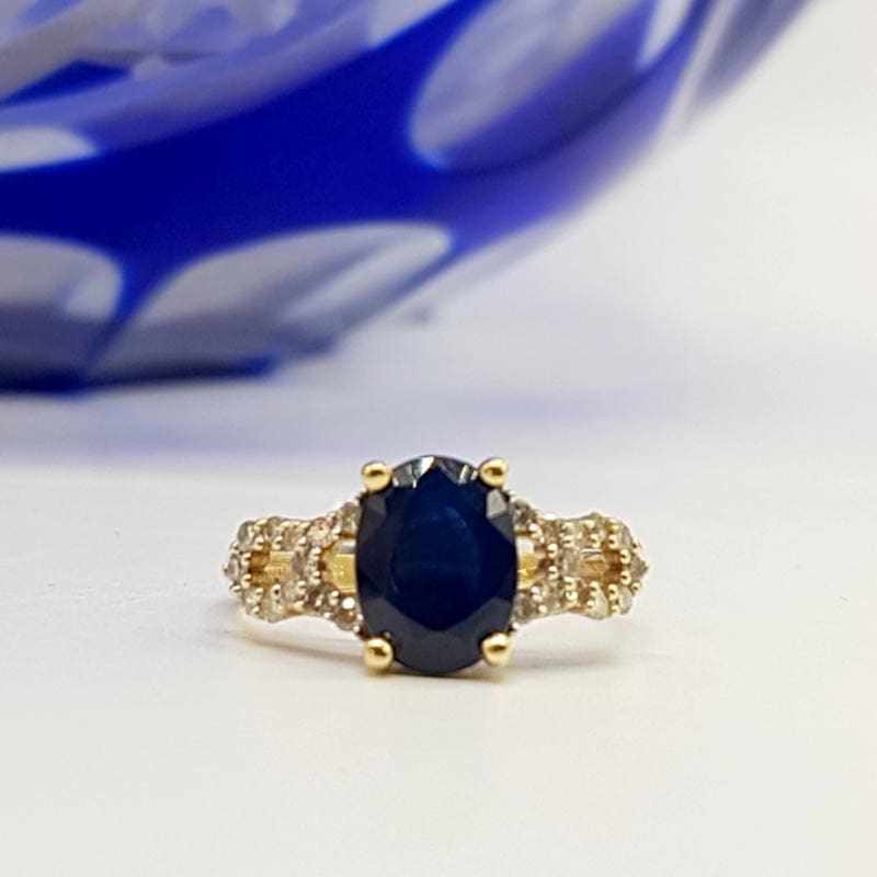 20221031_221408 14ct Yellow Gold Oval Natural Sapphire with Diamond Twist Sides Ring