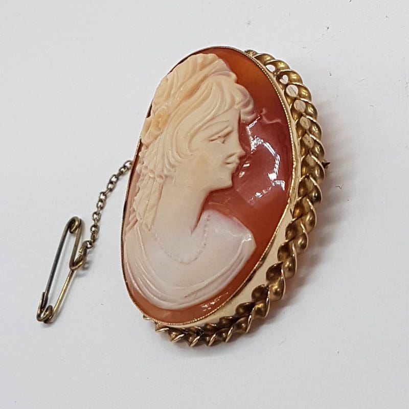 9ct Yellow Gold Oval Ladies Head Cameo Brooch with Twist Rim - Antique / Vintage
