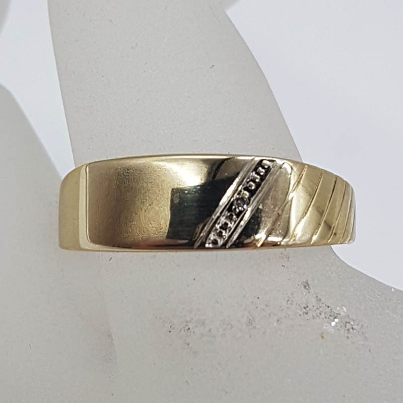 9ct Yellow Gold Diamond Rectangular Shaped Signet Ring - Gents Ring / Ladies Ring