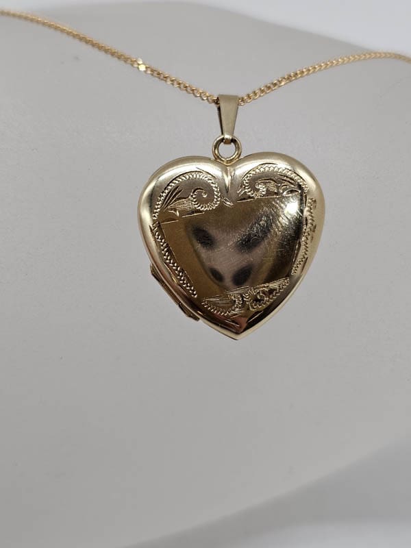 9ct Yellow Gold Ornate Design Heart Locket Pendant on 9ct Gold Chain - Vintage
