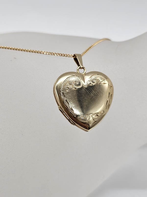 9ct Yellow Gold Ornate Design Heart Locket Pendant on 9ct Gold Chain - Vintage