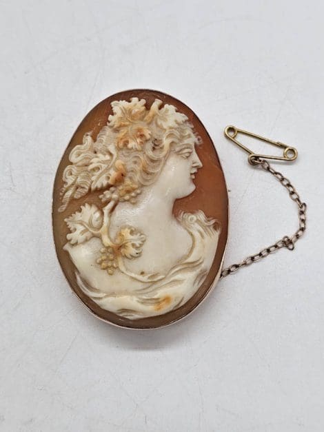 9ct Yellow Gold Cameo Large Very Ornate Ladies Head Brooch with Grape Leaf Design - Antique / Vintage