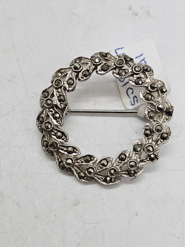 Sterling Silver Marcasite Round Wreath Shape Brooch - Vintage