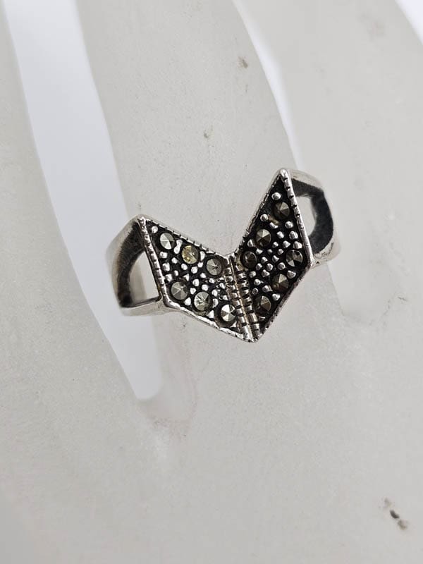 Sterling Silver Marcasite Point / Arrow Design Ring