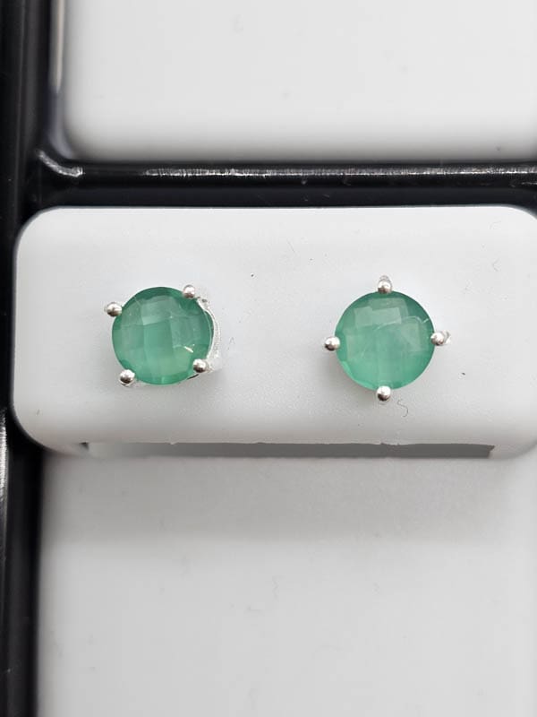 Sterling Silver Green Agate / Green Onyx Round Claw Set Studs Earrings