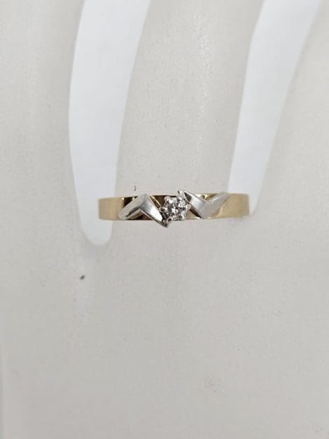 9ct Yellow Gold and White Gold Delicate Diamond Twist Side Design Ring - Vintage