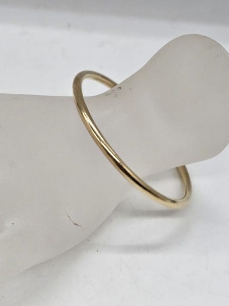 9ct Yellow Gold Rounded Bangle