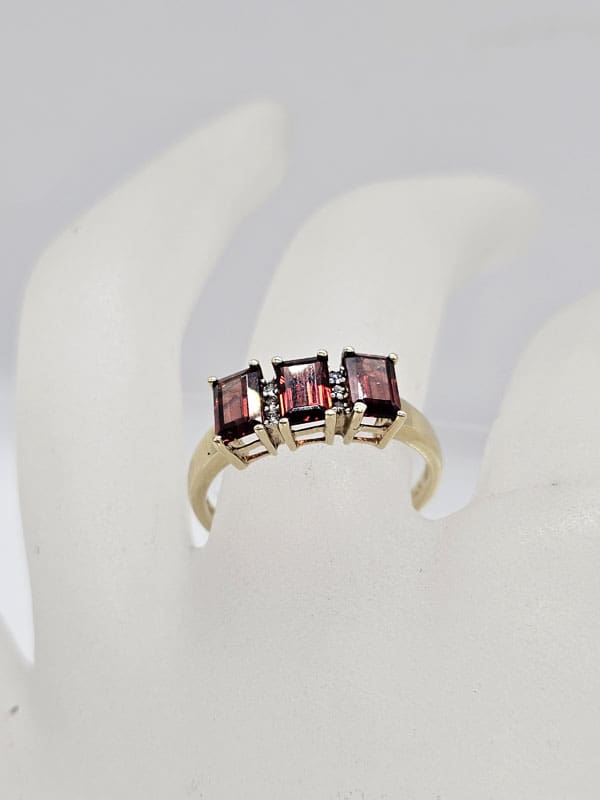 9ct Yellow Gold Garnet and Diamond Rectangular Bridge Set Ring