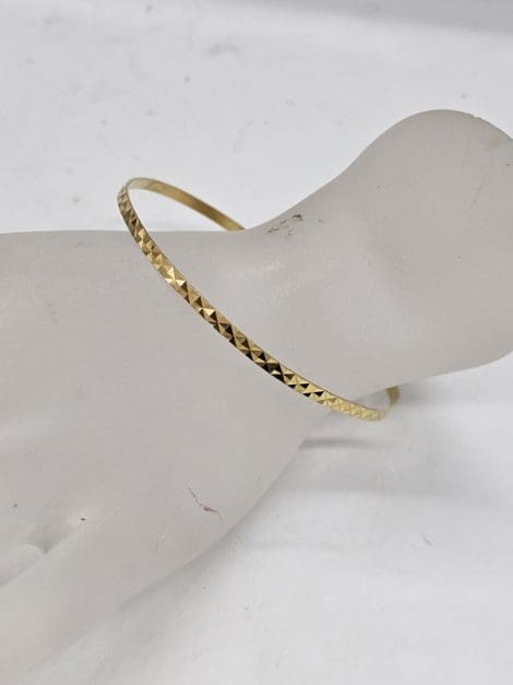 14ct Yellow Gold Patterned Bangle