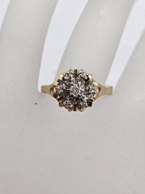 18ct Yellow Gold Diamond Round Cluster Ring - Antique / Vintage