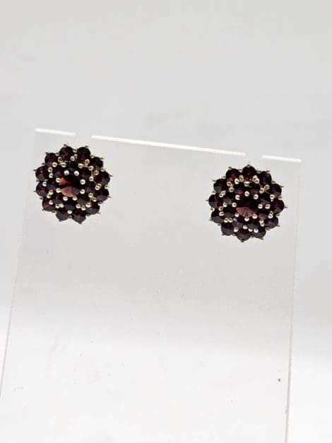 9ct Yellow Gold Bohemian Garnet Round Floral / Flower/ Daisy Studs Earrings - Antique / Vintage